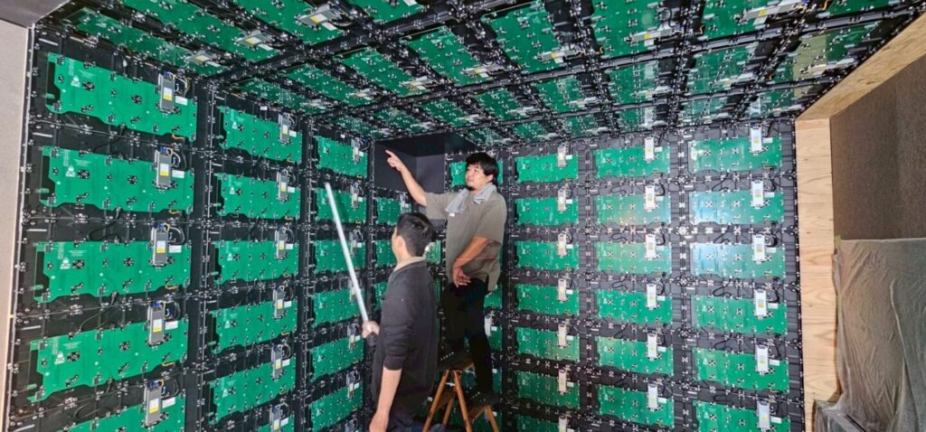 UMIN Wシリーズ 屋内用大型LEDディスプレイ