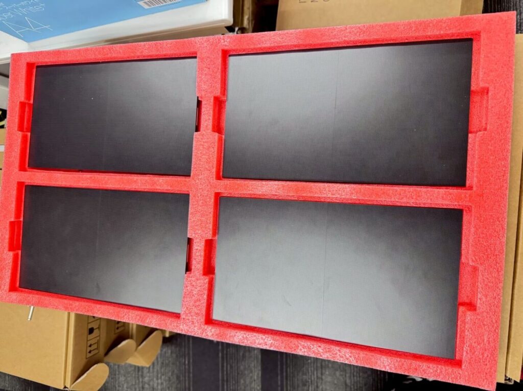 LEDビジョン導入｜UTVSCオフィスホール様（企業内ホール向け映像設備施工事例）2