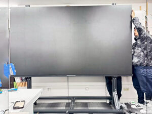 LEDビジョン導入｜UTVSCオフィスホール様（企業内ホール向け映像設備施工事例）