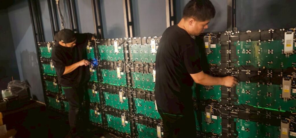 東京都渋谷区・恵比寿のライブ会場「LIVE room」様にて、大型LEDビジョンを導入事例1